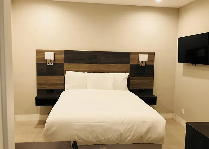 Bay Hotel